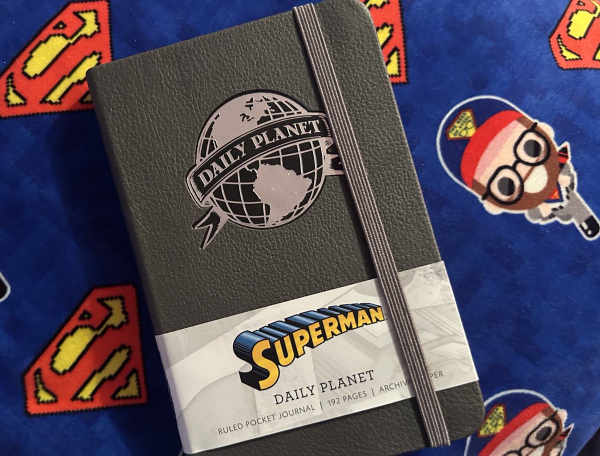 thegeekofsteel's tweet photo. 📖WORLDWIDE GIVEAWAY📖

You could win this SUPER Daily Planet pocket journal by @InsightEditions.

How to enter:

📖-Share this post
📖-Follow @TheGeekOfSteel

ONE winner announced on Sunday July 21st. Good luck!
#Superman https://t.co/yTmGhLh3Bm