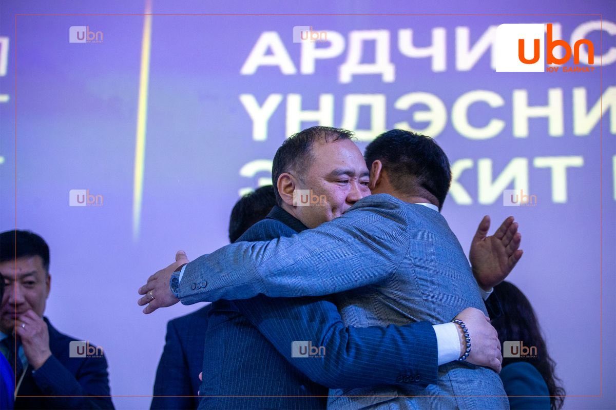 Хоолтой залгалаа