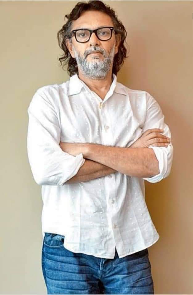 #चित्रपट📽️🇮🇳 (@chitrapatp) on Twitter photo Wishing a very Happy Birthday To
#Rakeysh_Omprakash_Mehra 🎂🎉.
He is undoubtedly one of the most brilliant filmmakers of his generation. Known for his diverse, intense, and intellectually uplifting films, he has given us iconic films like Aks,Rang De Basanti.
<a href="/ChitrapatP/">#चित्रपट📽️🇮🇳</a> Wishing a very Happy Birthday To
#Rakeysh_Omprakash_Mehra 🎂🎉.
He is undoubtedly one of the most brilliant filmmakers of his generation. Known for his diverse, intense, and intellectually uplifting films, he has given us iconic films like Aks,Rang De Basanti.
<a href="/ChitrapatP/">#चित्रपट📽️🇮🇳</a>