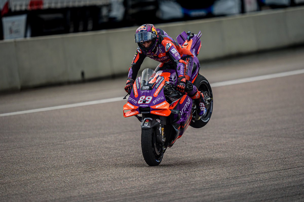 ترتيب بطولة العالم للدراجين بعد جائزة ألمانيا الكبرى

autosportarabia.com/?p=572702
.
#دراجات_نارية #MotoGP