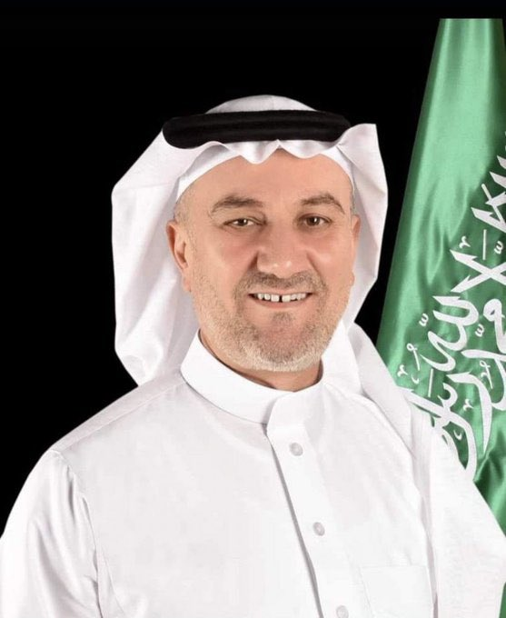 Drkhenaizan's tweet photo. @SalahAlelaj بأمر من الملك سلمان حفظه الله 
… منح الجنسية السعودية للدكتور معتصم الزعبي رئيس جراحة المخ والأعصاب بمستشفى الملك عبدالله للأطفال بالحرس الوطني. https://t.co/f7ZDZjI2ly