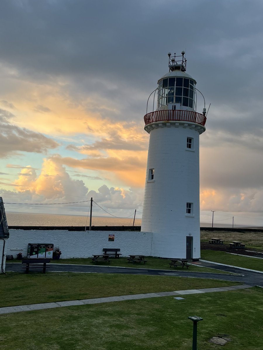 What a fantastic weekend <a href="/LoopHeadLH/">Loop Head Lighthouse</a>. Wonderful scenery, peaceful and calm, but the lighthouse was always the star of the show 🤩