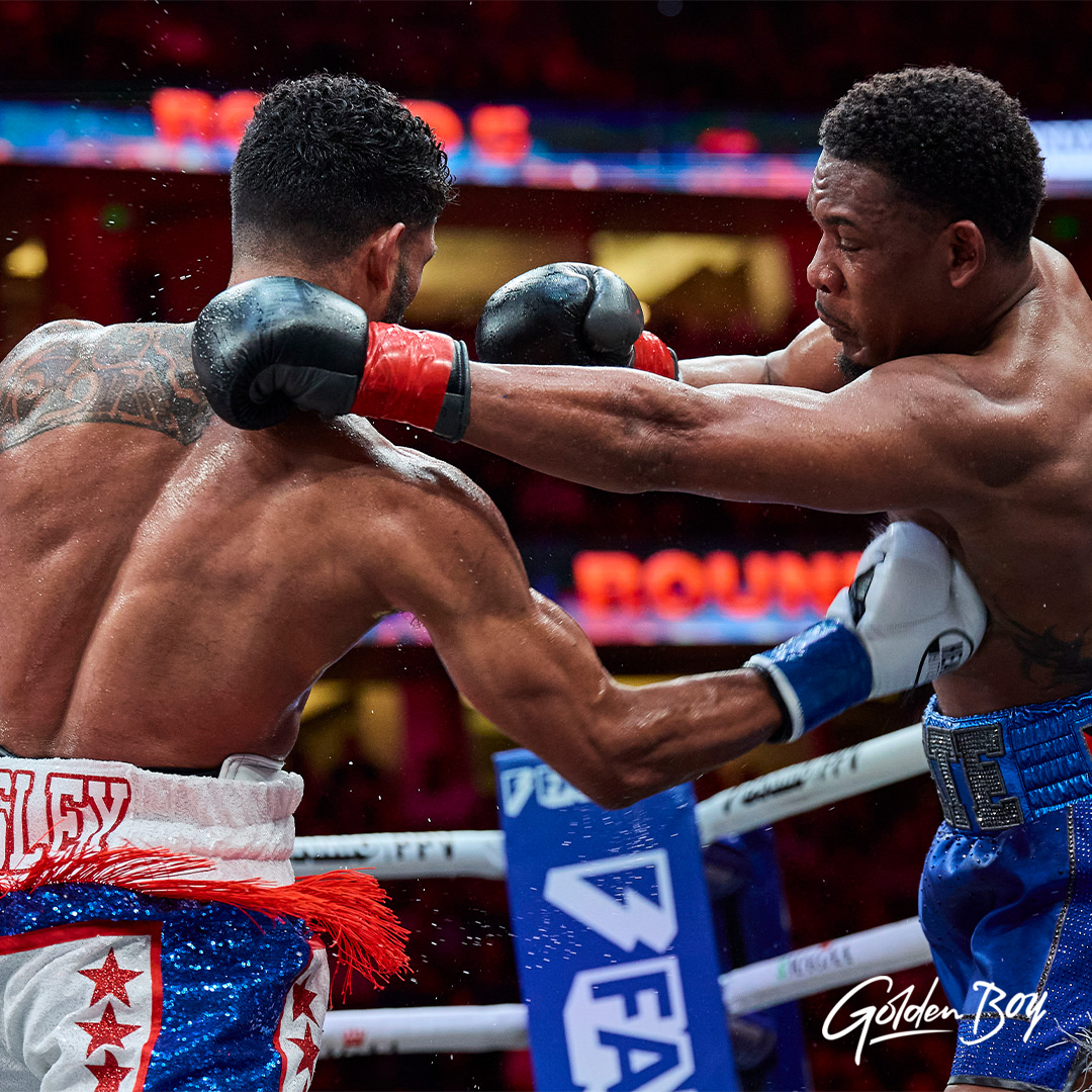 GoldenBoyBoxing's tweet photo. ⭐️ Shout out to the Champ, Shane Mosley Jr who won by Unanimous Decision in his fight 🆚 Daniel Jacobs #TeamMosleyJr
📸: Esther Lin / Fanmio https://t.co/cs3EHlSrHk