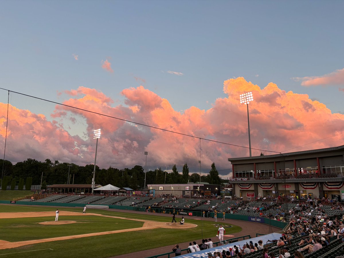 I ❤️ summer!  Photo from last night at the <a href="/ValleyCats/">Tri-City ValleyCats</a> game.