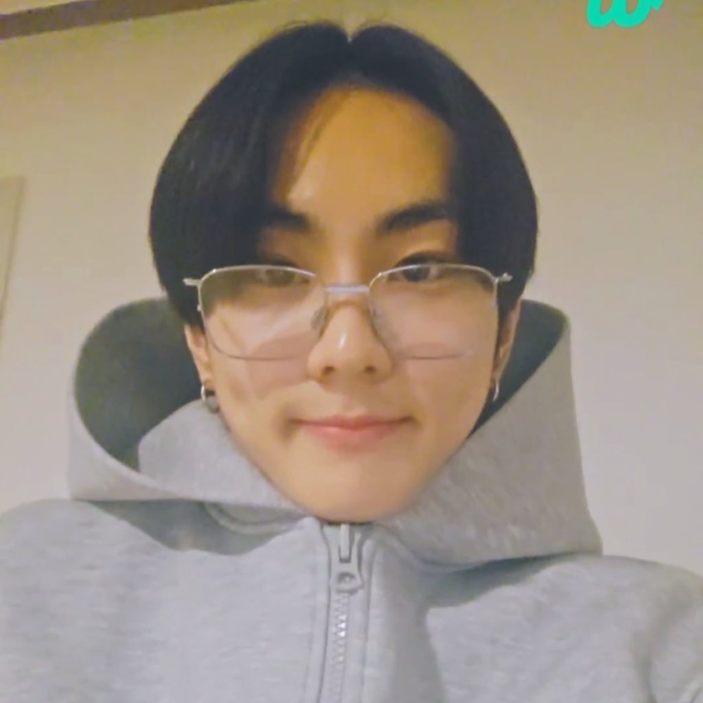 보바! tweet media