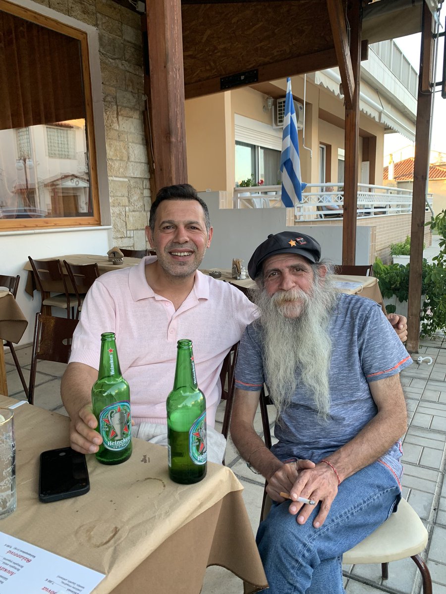 Yoldaşımla Yunanistan’da karşılaştık 🌍 
Dünya küçük
<a href="/SerdarDinler34/">Serdar Dinler</a>