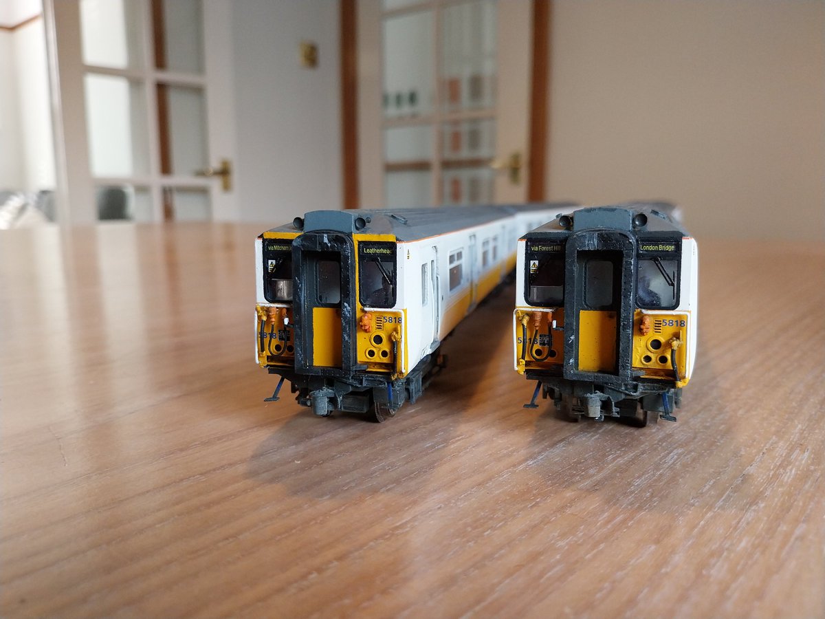 southcentral_OO's tweet image. Time to stop fettling these and do something else! 455818 and 456024 in an early-2000s state.