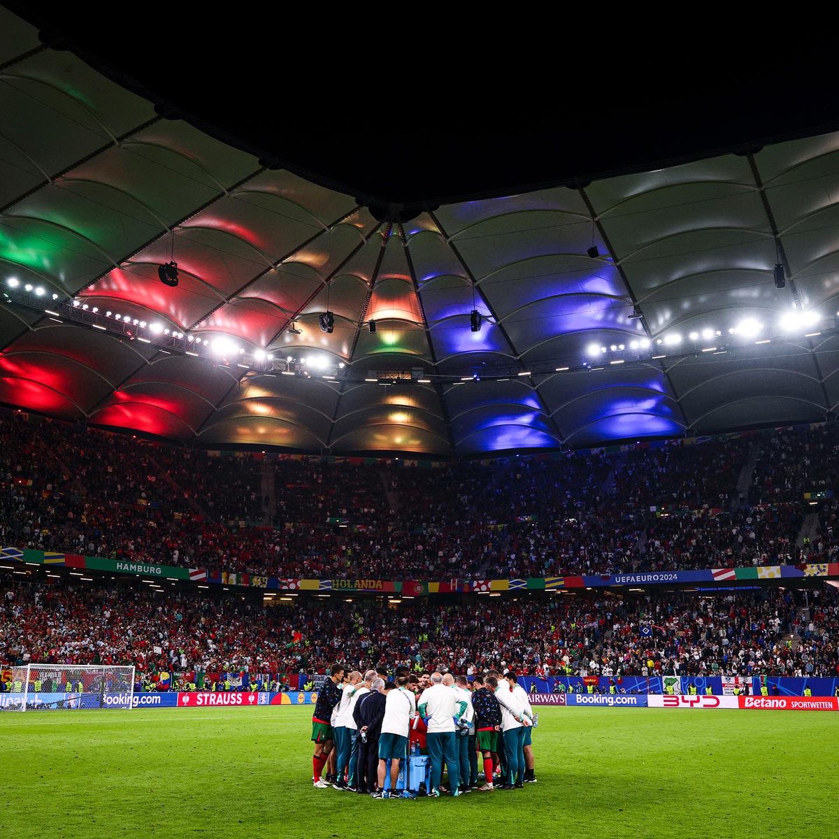 FConceicao7's tweet image. OBRIGADO @selecaoportugal , OBRIGADO portugueses.
Voltaremos mais fortes 🇵🇹❤️