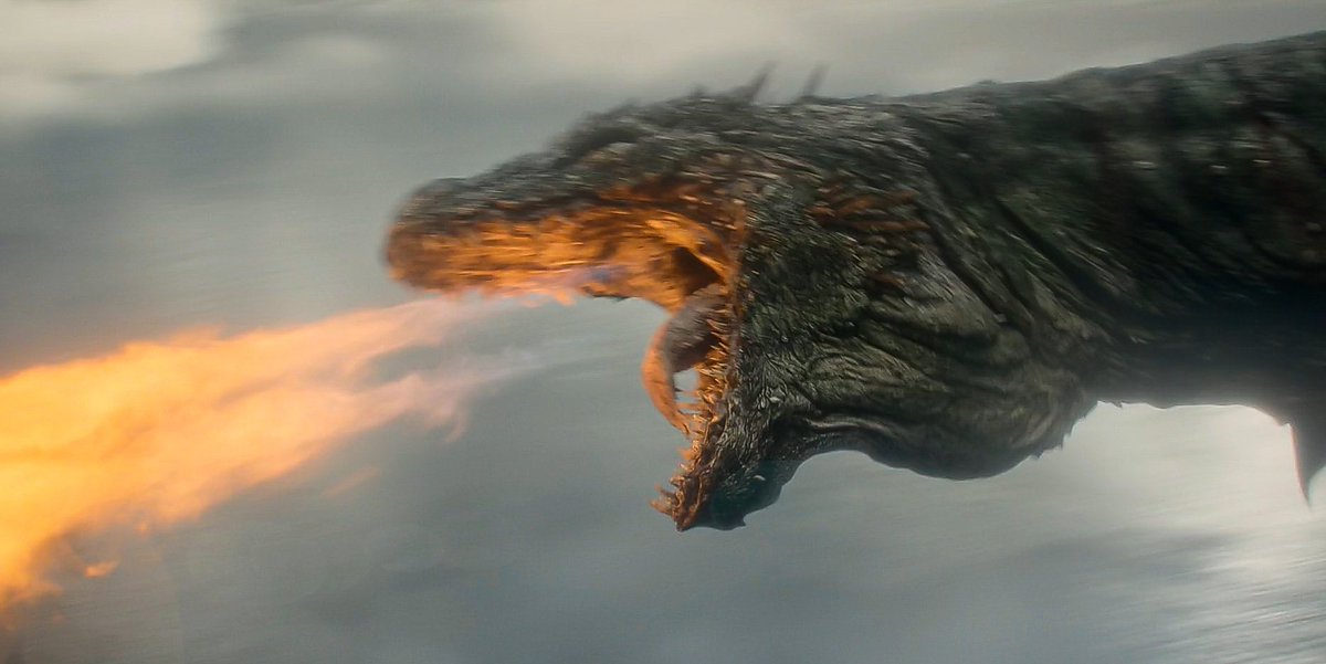 edsangui's tweet photo. adoro esse ritual semanal de nos prepararmos para um novo episódio de house of the dragon

somente o universo de westeros pode proporcionar esse escape da realidade para a ficção https://t.co/LGqXlFM928