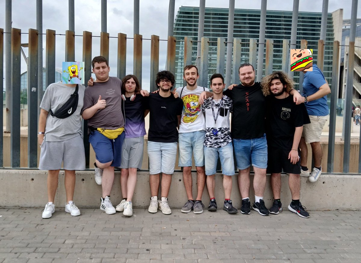 danito_gd's tweet image. Estos días en la DreamHack han sido increíbles ❤️

@KitsuneCatto @lm_Unho @SupuGD @16lordGD @TrueAlexM @bxtogmz @KeoNeo4 @SirExcelDJ @parks_gd (aunq no estés en la foto)