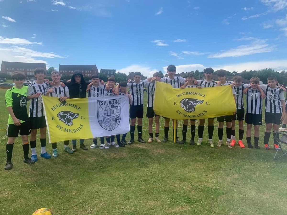 Congratulations to our Under 14s who earlier today won the Grange Park Rangers Tournament.

The boys played some incredible football, remaining unbeaten throughout whilst not conceding a single goal.

Many thanks to GPR on hosting a well organised event! 

#Badgers 🦡🏆
