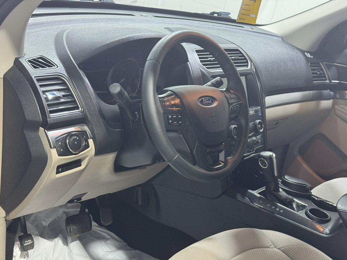mas9422's tweet photo. فورد اكسبلور 
موديل 2019 
عداد:58000
وكالة الكويت 
📍تم عمل ميجر سيرفس بالوكاله حديثا
كامل المواصفات:
تشغيل عن بعد
ليتات زينون 
كشافات LED 
كاميرا خلفيه 
سناسر 
سلة 
بصمة ابواب 
تشغيل بالبصمة
تكييف سنترال خلفي
كشنات مخمل بيج 
كشنات كهربائيه
تحكم سكان
AUx //USP/ 
للتواصل:66685589 https://t.co/8U6lgnTkQr