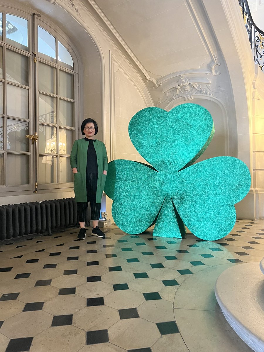 ChunHua_C_Dong's tweet image. We are having a wonderful workshop with Fabrizio Augustine Poltronieri at Irish Embassy in Paris, as part of #spaceprogramme residency! Thanks The Performance Corporation for organizing this wonderful event,  i enjoy it very much and learned a lot too ! ♥️ #perfcorp