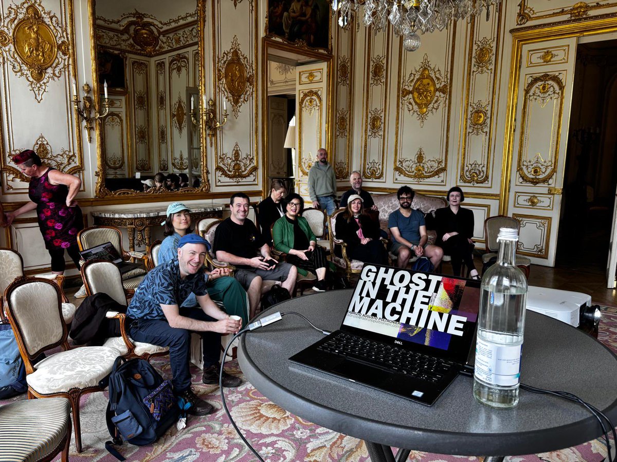 ChunHua_C_Dong's tweet image. We are having a wonderful workshop with Fabrizio Augustine Poltronieri at Irish Embassy in Paris, as part of #spaceprogramme residency! Thanks The Performance Corporation for organizing this wonderful event,  i enjoy it very much and learned a lot too ! ♥️ #perfcorp