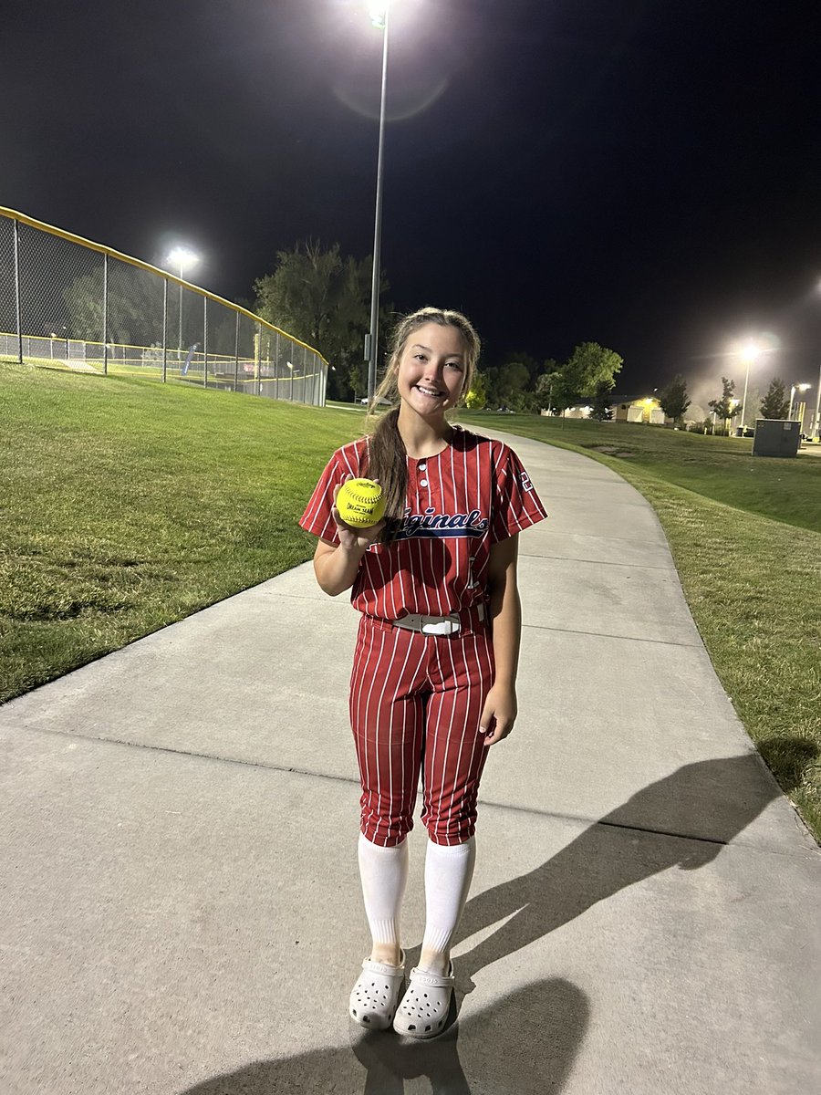 originals_09's tweet photo. Jordyn Northup hit another 💣 last night under the lights! Her 5th in the Colorado Sparkler 🎇 #AllDayJ https://t.co/2uUXJtYwLF