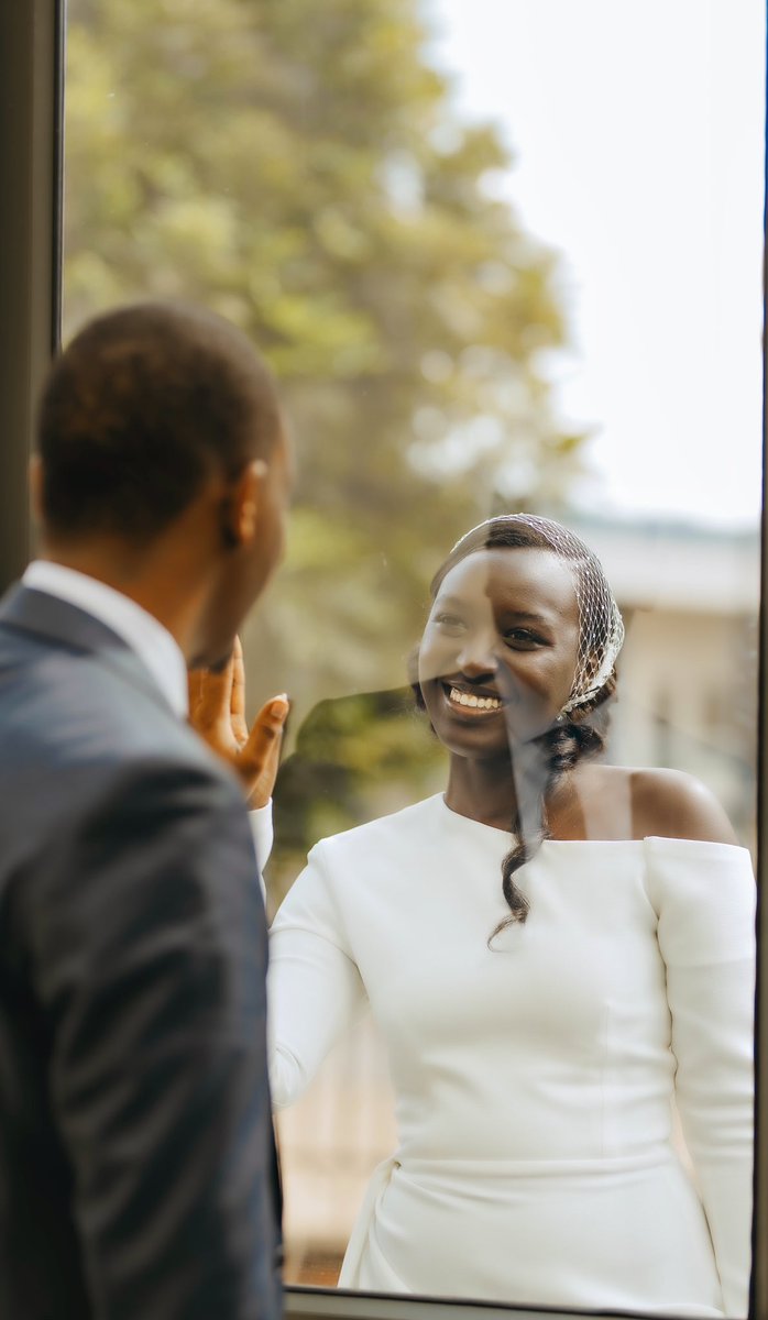 PhotogenixRw's tweet photo. This is Love.🤎
This is what makes life divine.✨
#Rwanda
#Rwandanwedding
.
📸: @PhotogenixRw https://t.co/5m8lPIhoum
