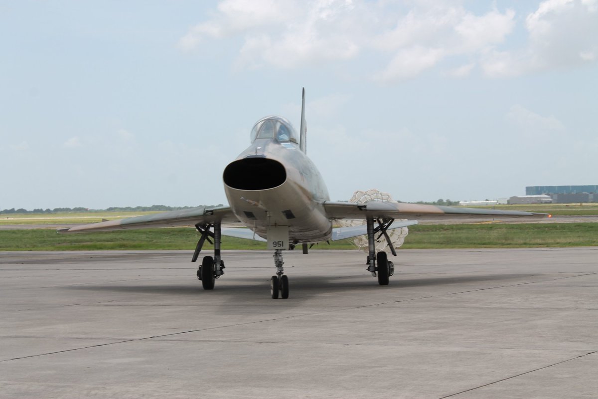 GrinnelliDesign's tweet image. Last weekend the Collins Foundation F100F finally took flight with Rick Sharpe and Jet Jerod piloting. Photos below from @DieselThunderF4. #dcsworld #f100d @eagledynamics