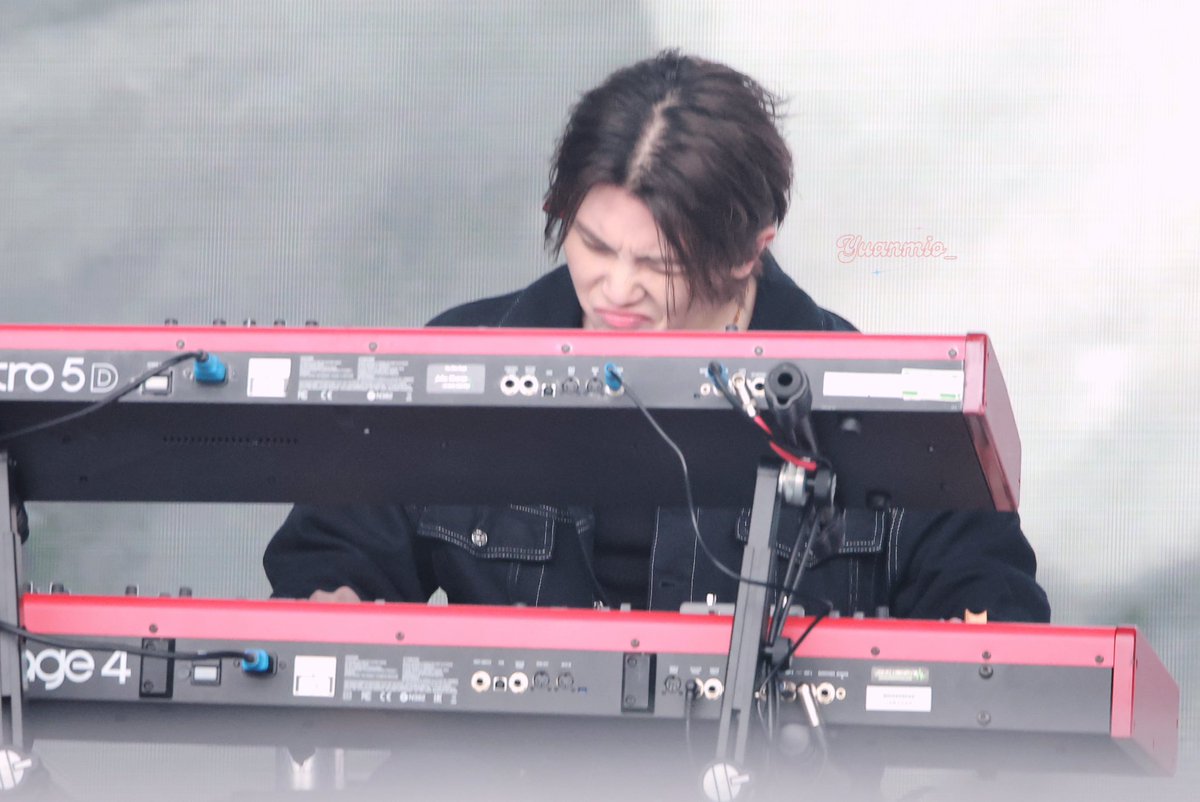 240628 Glastonbury

🎹❤️

#seventeen #세븐틴 #セブンティーン 
#woozi #우지 #ウジ #이지훈