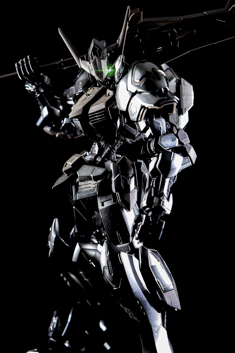 #とびきりの黒背景を魅せて下さい

とびっきりの黒

#ガンプラ