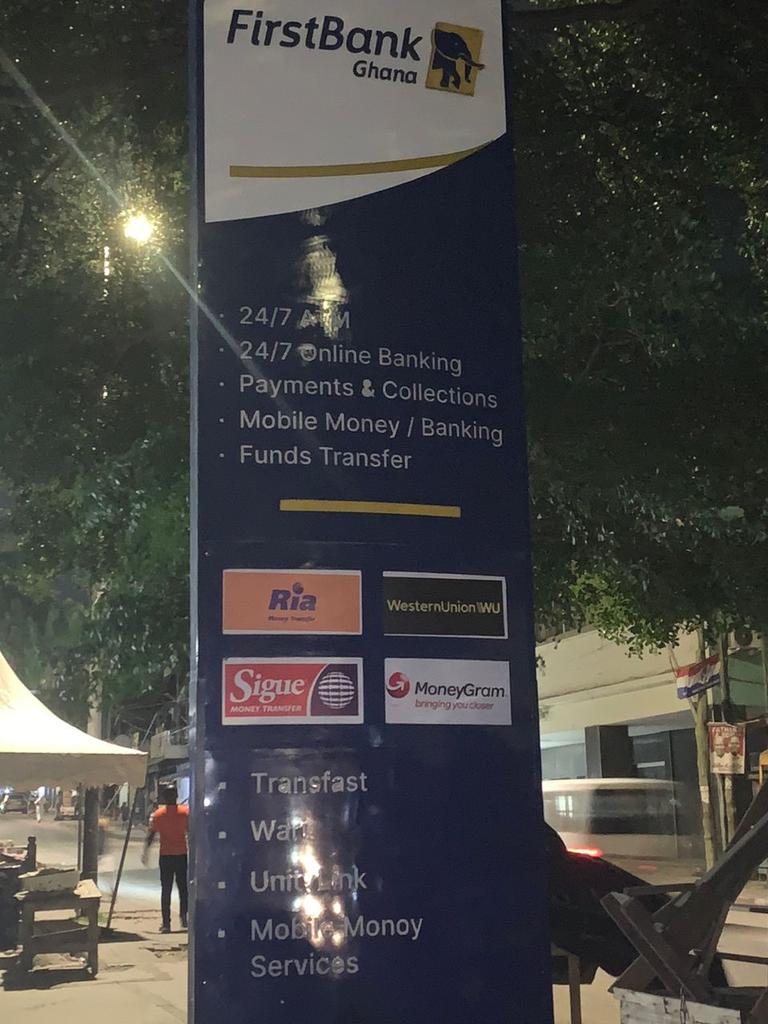 khalthum's tweet photo. @FirstBankGhana  check out the spelling of money on your signpost at the accra central branch https://t.co/GmI6iyksE2