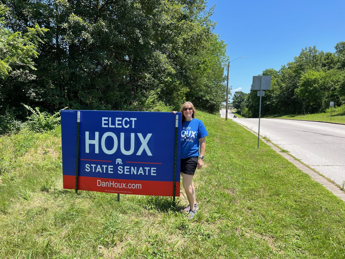 Dan Houx tweet media