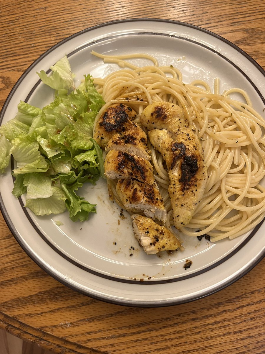 CamdenRiley's tweet photo. Lemon chicken and pasta for dinner tonight! Tried something new and it came out alright. Super easy and tasty! #cookingwithcam #camcooks #caminthekitchen https://t.co/noiFd4tyKp