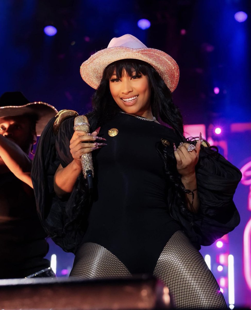 Pink Friday 2 Tour tweet media