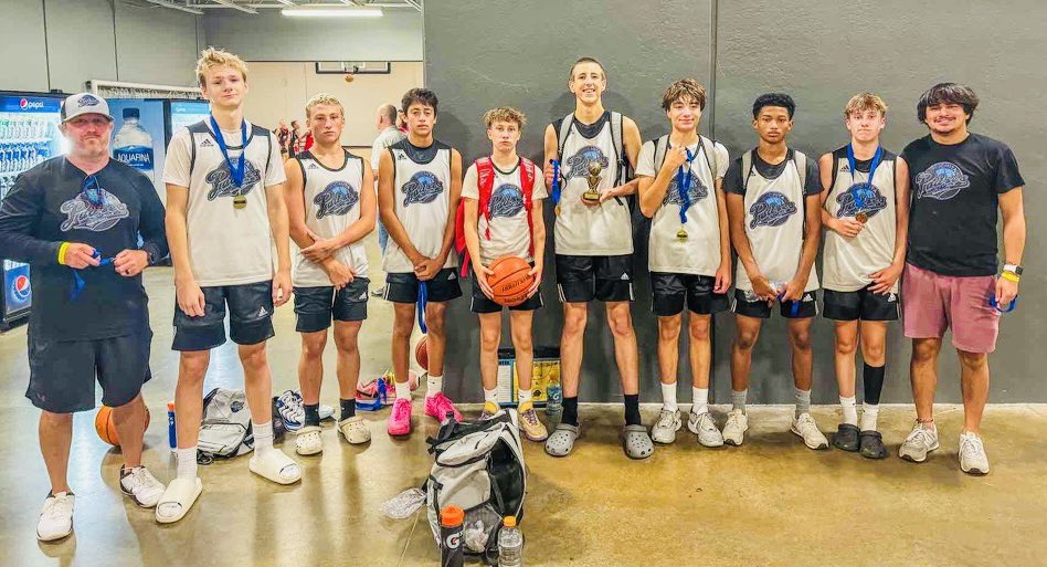 Wichita Padres Basketball tweet media