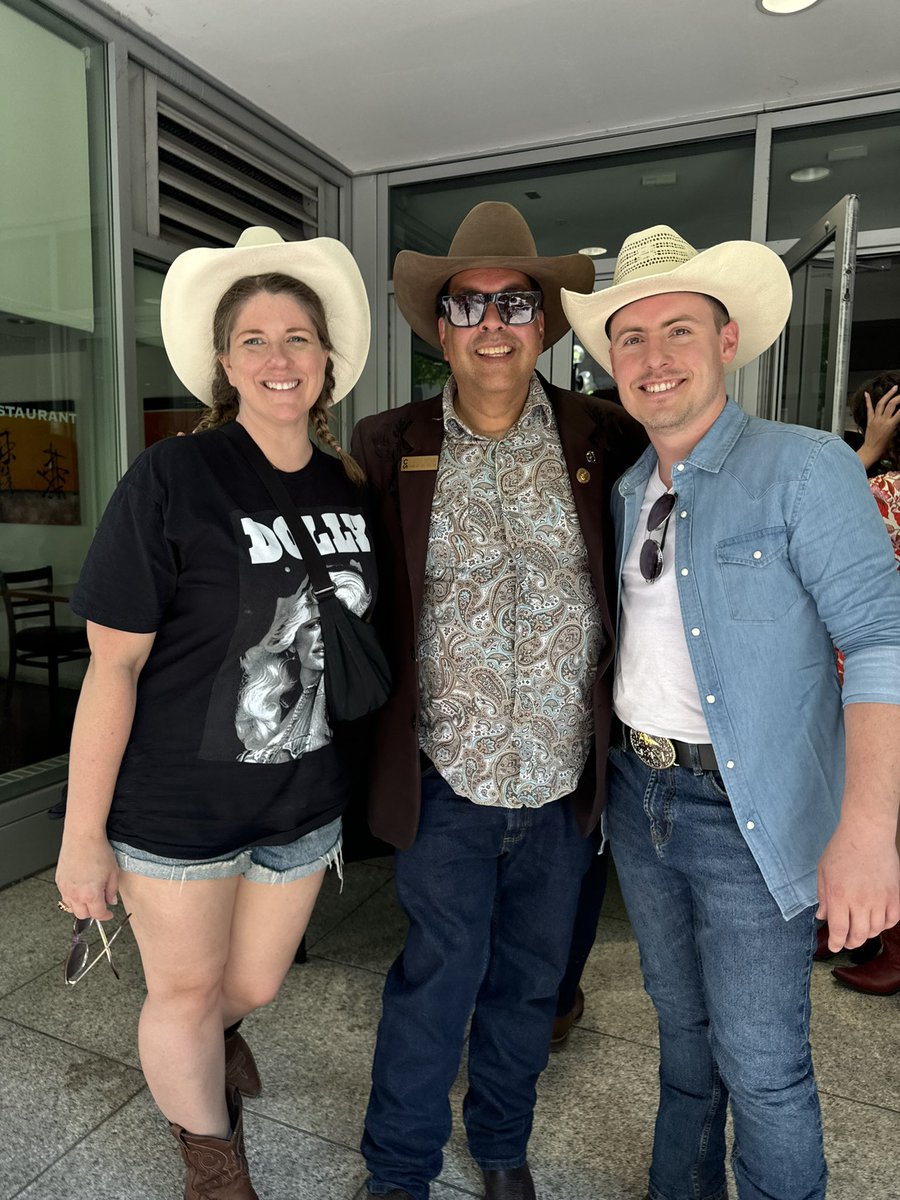 Met <a href="/nenshi/">Naheed Nenshi</a> and it was definitely a highlight! #yyc