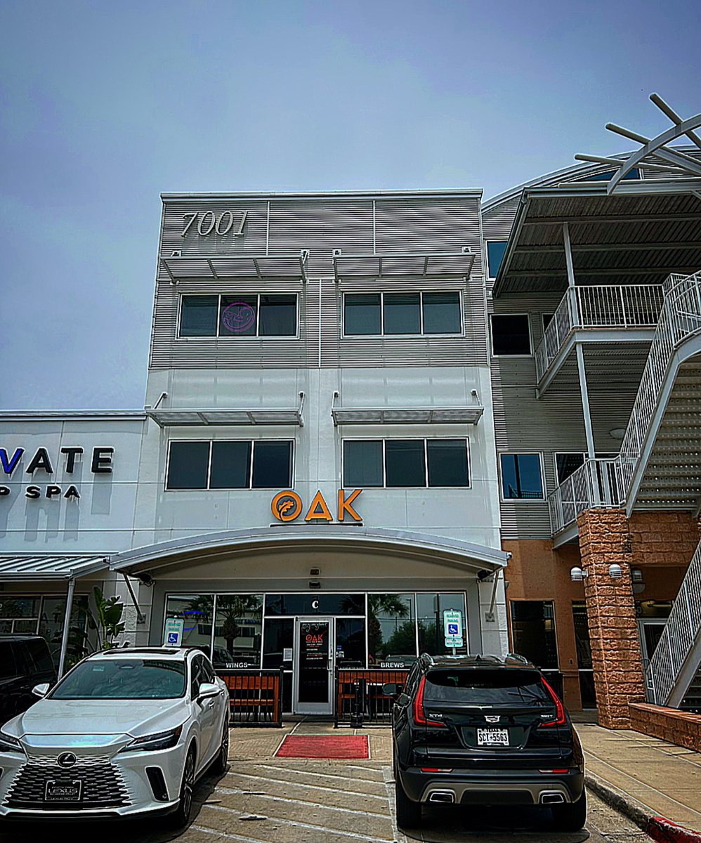 Please join us for one LAST Sunday Funday at Uptown! 🎉
Attention guests, we will be closing our doors tomorrow as we prepare to move to our newest, very anticipated location, just up the road in Northpark Village. See ya’ll there, next 𝐌𝐨𝐧𝐝𝐚𝐲 the 𝟏𝟓𝐭𝐡.