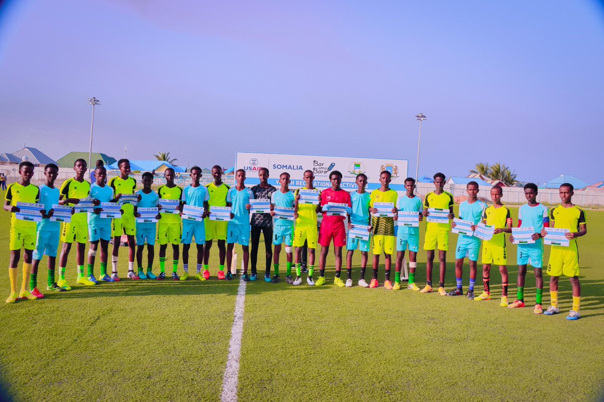 TalobeegF's tweet photo. With the presence of Jubbaland State officials, @USAIDSomalia Bar ama Baro team led by @Abdullahi_Eid, we have successfully concluded school sports tournament in Kismayo. The final match btw Ganane and Farjano ABE centers with Farjano winning the cup. https://t.co/sK6lBIfeYa