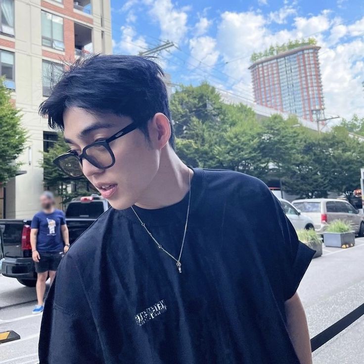 wonwoomengudo's tweet photo. #jeongcheol au! - bêbados só dizem a verdade

onde jeonghan é apaixonado pelo presidente da atlética de seu curso, e em um das festas universitárias ele acaba se confessando por mensagem bêbado. ou quando seungcheol recebe uma mensagem do carinha bonito que treinava vôlei. https://t.co/GZvtyjc070