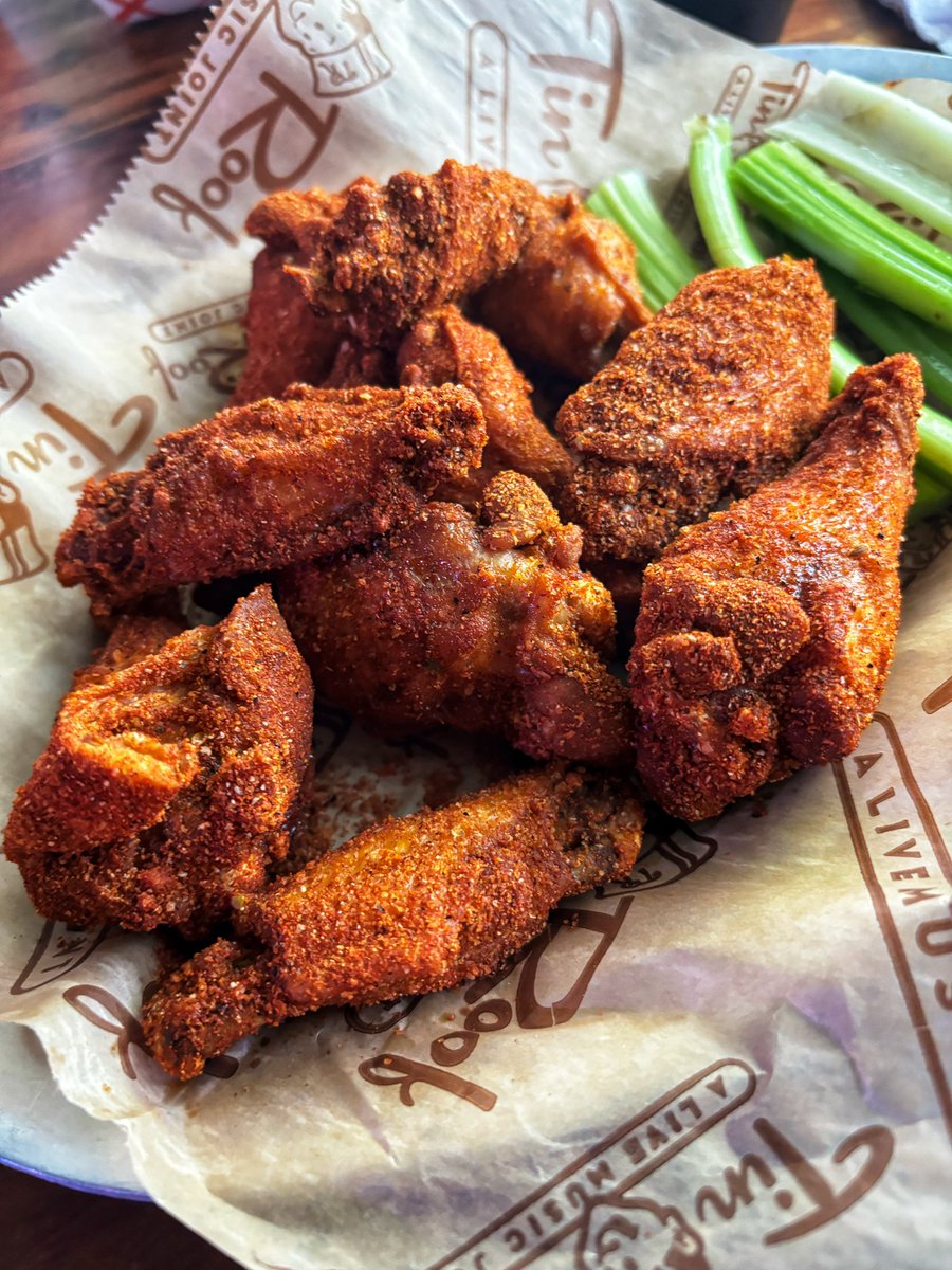 Eatinerni tweet media