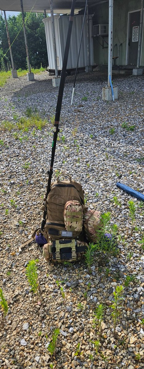 K4KHOMetroATL's tweet photo. Day one setting up equipment for Dual Band 50w #UHF #VHF #APRS #manpack radio #wireless #Bluetooth!! Vero VGC VR-N7500  is a cool radio to Do this type of Radio Free Operating.  I'll fine tune the processes but today was a win! #SOTA #POTA #OUTDOORS https://t.co/8wyIryqDyS