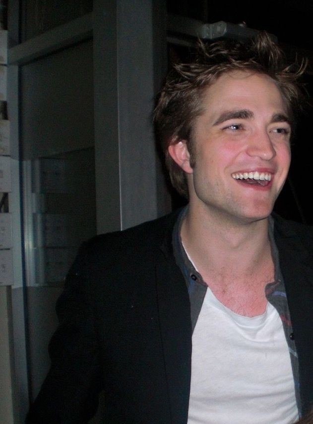 🐚 edward anthony masen cullen !

pronomes: ele/dele
idade: sim
obra: crepúsculo 
user: madicopia