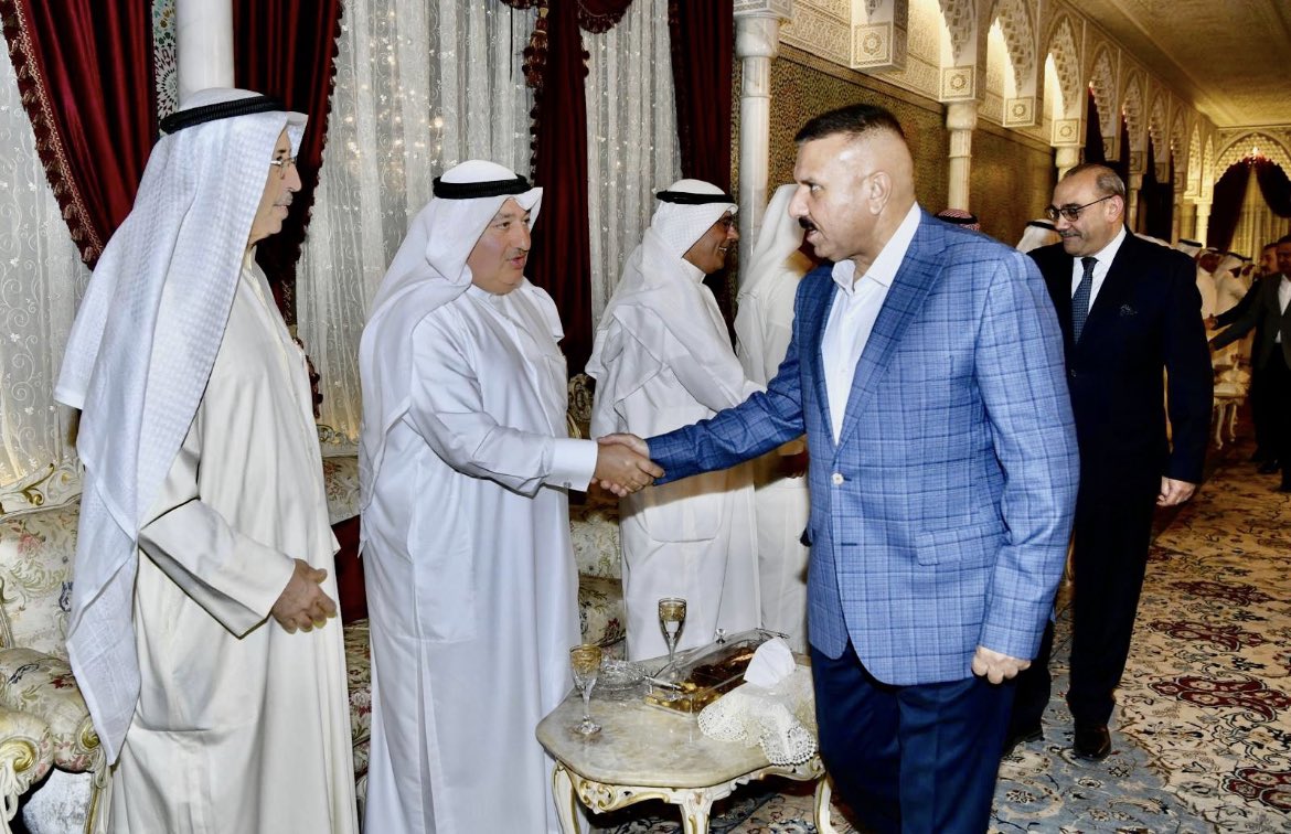 Salnesf's tweet photo. 🇰🇼💐🇮🇶حضرت الليلة بدعوة من عائلة البابطين الكريمة حفل عشاء اقيم ب ديوانهم العامر حضرة وزير الداخلية الكويتي الشيخ فهد اليوسف و ضيفة وزير الداخلية العراقي عبدالامير الشمري و جمع كبير من السفراء و كبار المسؤولين بالدولة

الحفل عكس العلاقات الودية المتنامية بين الجارين الشقيقين🇮🇶🇰🇼 https://t.co/KAEfhi20lU