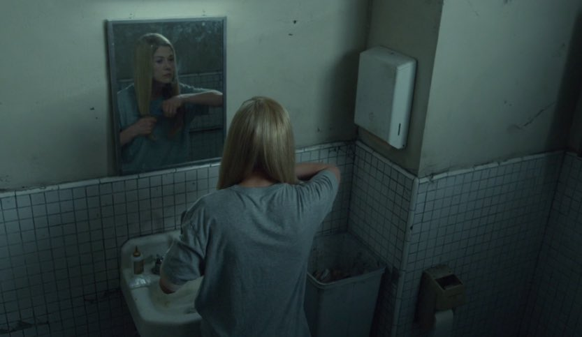 TheCinesthetic's tweet photo. Gone Girl (2014) https://t.co/7uR5RDxNhy