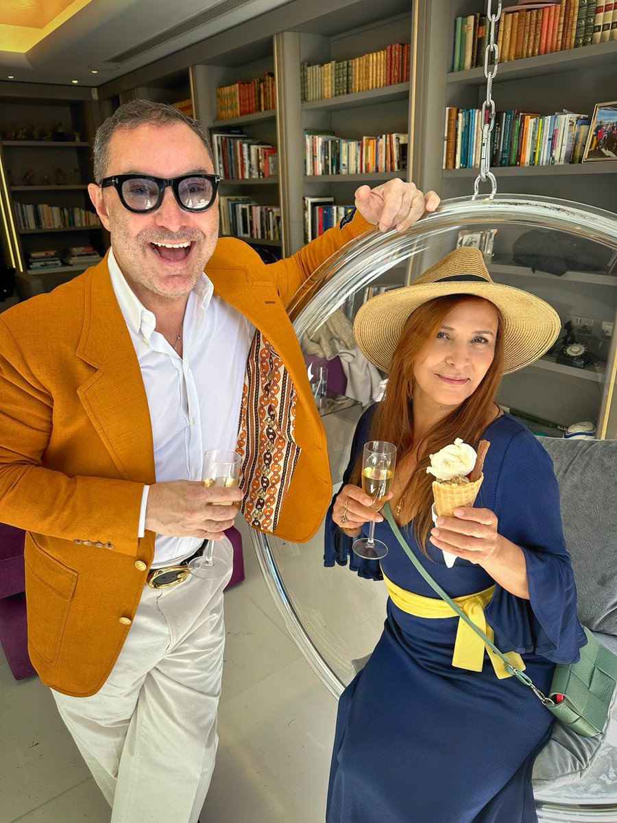 BasciuCristiano's tweet image. The extraordinary Jackie and Carl summer party!!! What a event!!! @cjm_53 #jackiestclair #jackieandcarlparty #jackieandcarl #summerparty #summerevent #greatfun #deliciusfood #summerishere #friends #celebrtingsummer #londonlife #princeofcuts