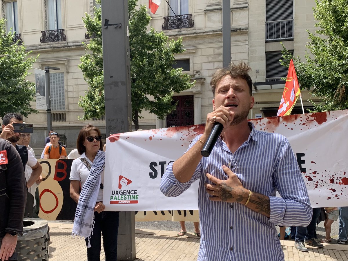 icivaucluse's tweet photo. Le candidat du Nouveau Front populaire @ArnaultRaphael élu dans la première circonscription du #Vaucluse à 54,98% face à Catherine Jaouen (RN) à 45,02% https://t.co/rA8uFQShay