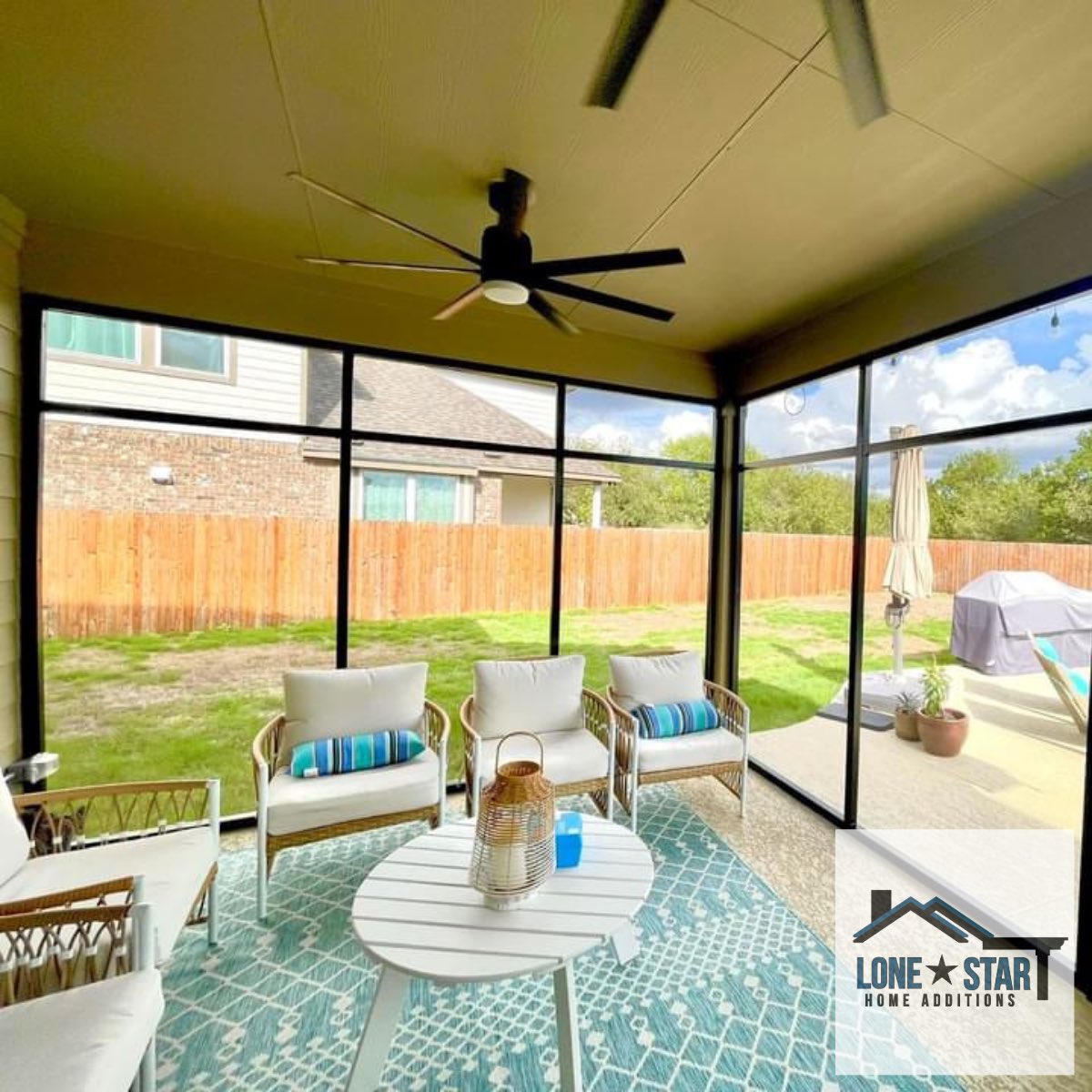 LSHomeAdditions's tweet image. Screen Enclosures are a fantastic way to enjoy the outdoors ☀️without pesky bugs bothering you! 🦟🚫 They provide a cozy space for relaxing and entertaining. #OutdoorLiving #ScreenEnclosures