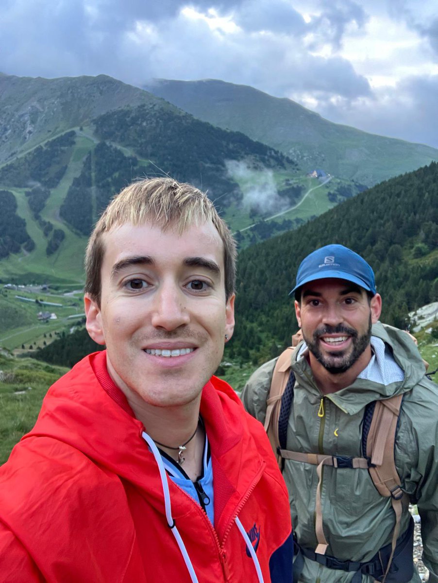 rauldlft's tweet photo. Pedraforca + Olla de Núria https://t.co/p3bEQhyjAm