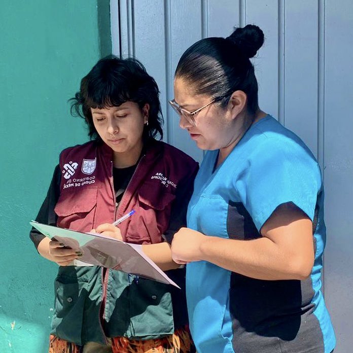 Todos_Somos_PC's tweet photo. ¡Cuentas con nosotr@s! 🤗🫰🏻

El equipo de Participación Ciudadana de #SIBISO llega a tu hogar en las 16 alcaldías para compartir los programas, acciones y servicios que el @GobCDMX y el @GobiernoMX tienen para ti. 

¡Gracias por abrirnos las puertas! 🏡 https://t.co/CQxDQyJNIB