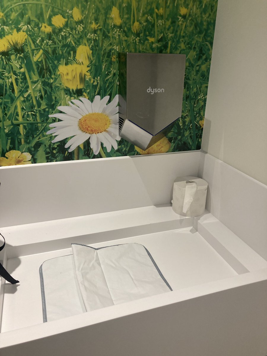 Keithob84's tweet photo. @dunnesstores placing a Automatic hand-dryer next to a baby changing table is certainly one way to frighten the shit out of a child. https://t.co/0MvU8SRzMt