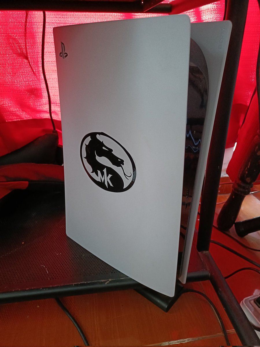 Creo que esos stickers le quedan perfecto para demostrar lo que es mi personalidad ahora mismo #MortalKombat1 #StreetFighter6