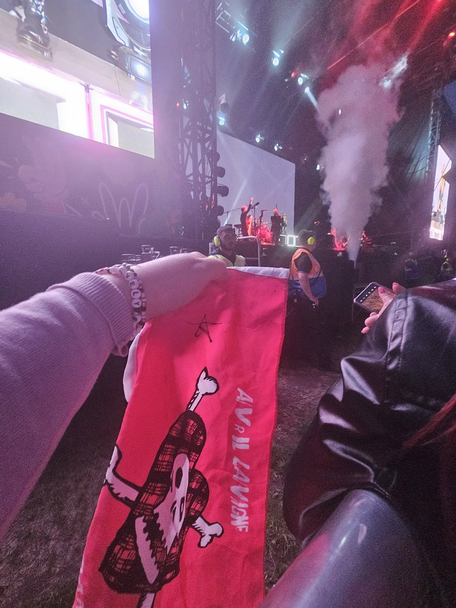 Lauren ☕🎶 tweet media