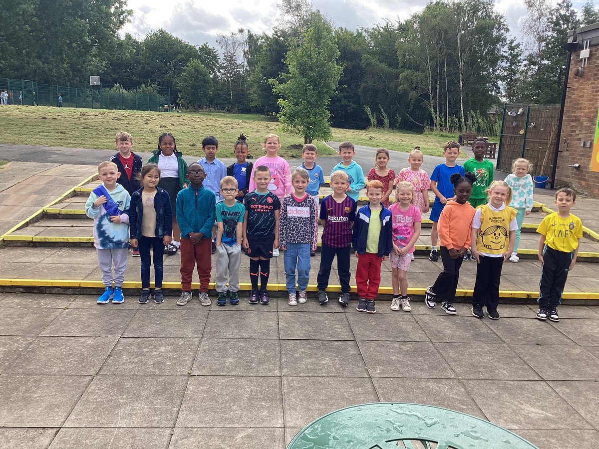 missfenna_MGPA's tweet image. As part of #7mustsofFocusTrust Year 2 organised a fundraising day for the charity OKE @OurKidsEyes . These are a local charity who help make a positive impact on the lives of Tameside children and their families. We raised an amazing £296.31! @TeamManorGreen @FocusTrust1