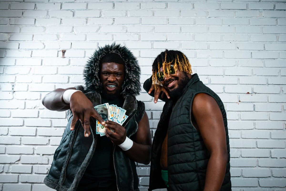 linds (2) tweet media