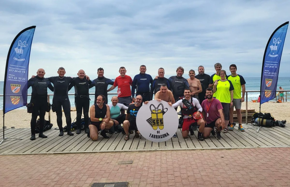 SESTarragona's tweet photo. Avui hem realitzat la neteja del fons marí de la Punta del Miracle, després del #ConcursFocsTGN.
Gràcies @TGNAjuntament per donar-nos l'oportunitat de contribuir en el manteniment del fons marí i gràcies @CreuRojaTGN pel suport rebut! https://t.co/xpvud4Xa6m