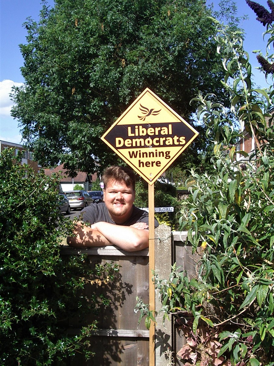 Ronan J. Hodgson 🔶 tweet media