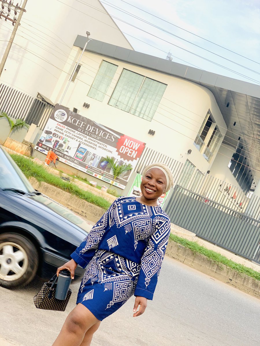 fatimahemerald's tweet photo. Give me a yoruba name🌚🌚🌚🌚 https://t.co/H8dwG6NzYR